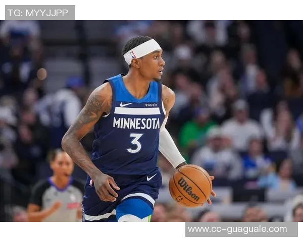 科塔表现出色9投7中轻松拿下15分8篮板2助攻2抢断1盖帽助力球队胜利